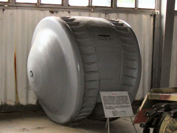 Xe tăng Kugelpanzer được chế tạo với lớp vỏ giáp dày 5 mm và có một động cơ 2 thì Cyliner.