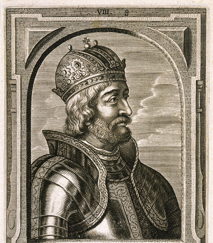 Charlemagne đã lên ngôi hoàng đế của La Mã vào ngày Giáng sinh năm 800. Trong thời gian trị vì, ông hoàng này đã cho đúc khoảng 50 đồng tiền denarii. Một mặt của đồng tiền khắc chân dung của Charles Đại đế.