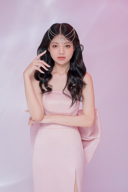 Cùng chờ đón xem cô gái nào sẽ hội tụ đủ yếu tố kế nhiệm Hoa hậu Đỗ Hà, Á hậu Phương Anh và Á hậu Ngọc Thảo.