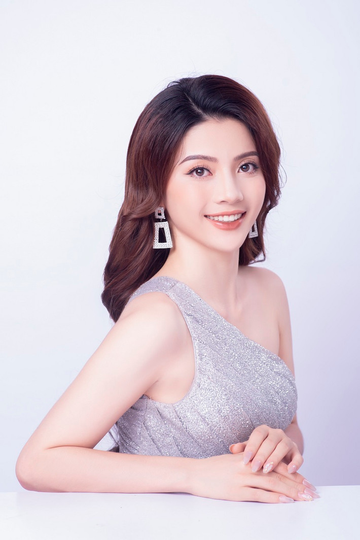Thí sinh Đỗ Phương Loan cũng thu hút nhiều lượt tương tác từ khán giả. Phương Loan sinh năm 1999, đến từ Yên Bái và hiện là sinh viên trường Đại học Dược Hà Nội.
