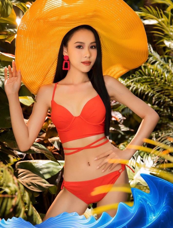 Mới đây, trang fanpage của cuộc thi Hoa hậu Việt Nam 2022 vừa đăng tải profile của cô gái Lê Nguyễn Ngọc Hằng sinh năm 2003, hiện là sinh viên trường Đại học Western Sydney. Với chiều cao ấn tượng và nhan sắc ngọt ngào, Ngọc Hằng từng xuất sắc lọt top 10 Miss World Vietnam 2022.
