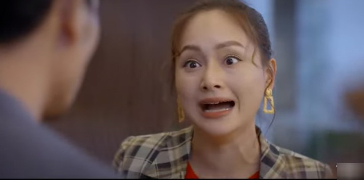 Khoảng 3 năm trở lại đây, Lan Phương cũng là gương mặt phủ sóng phim truyền hình. Gần nhất, cô tham gia Nàng dâu order, Trói buộc yêu thương, Hồ sơ cá sấu. Lan Phương vẫn diễn tốt, thể hiện tròn trịa nhân vật của mình. Song, vai Diệu trong Cả một đời ân oán lại là cái bóng lớn mà cô chưa thể vượt qua.