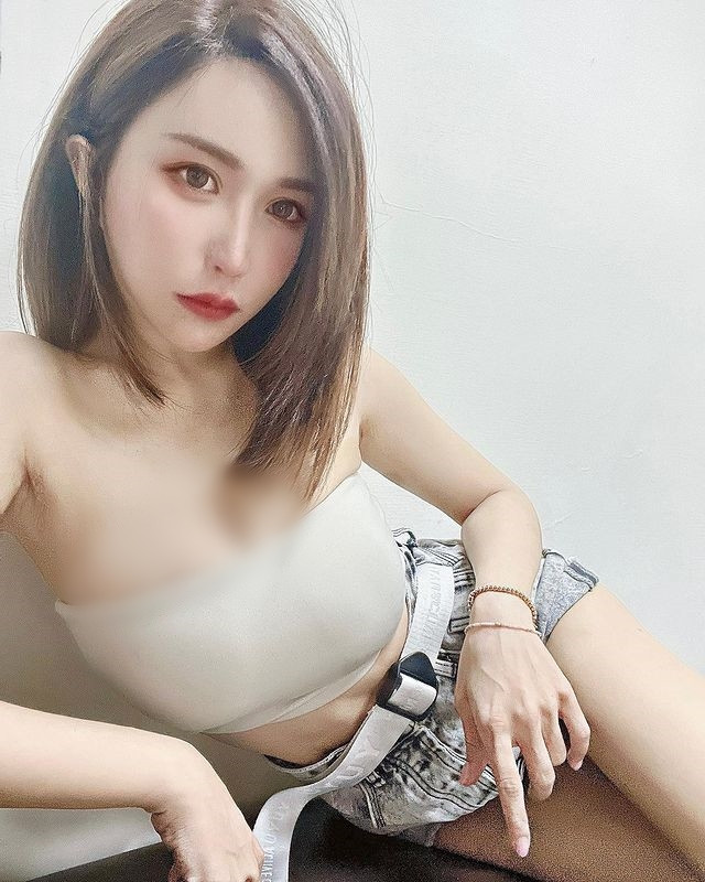 Theo fan hâm mộ của hot girl Maggie Chan, cô nàng sở hữu thân hình hoàn hảo, đầy quyến rũ gợi cảm.