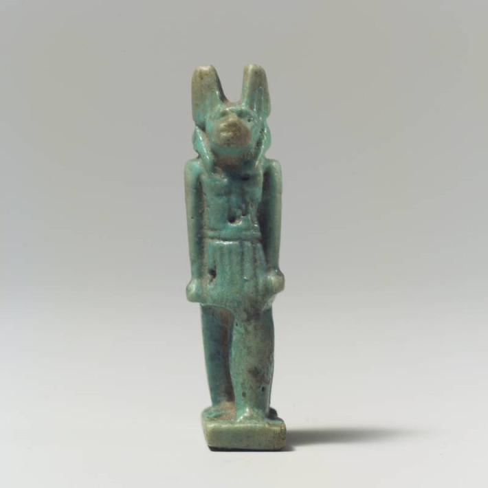 Các thầy tư tế thường đeo mặt nạ Anubis trong các lễ ướp xác.