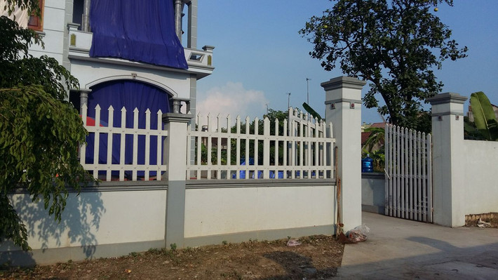 1. Bốn người trong một gia đình bị sát hại dã man tại Quảng Ninh Với những người dân Quảng Ninh, vụ án xảy ra tại tổ 1 (khu Hợp Thành, Phường Phương Nam, TP Uông Bí, tỉnh Quảng Ninh) khiến 4 người trong một gia đình thiệt mạng đến bây giờ vẫn là nỗi ám ảnh, bởi kẻ ra tay cướp đi mạng sống của họ lại là người quen biết, thậm chí có họ hàng.