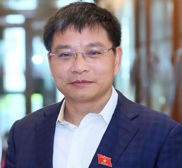 Ông Nguyễn Văn Thắng - Bí thư Tỉnh ủy Điện Biên, sinh năm 1973; quê quán: Mỹ Đình, Từ Liêm, Hà Nội; trình độ học vấn là tiến sĩ tài chính lý thuyết tiền tệ.
