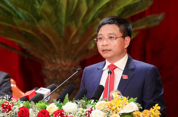 Tháng 8/2010 - 5/2011: Ủy viên Ban Chấp hành Đảng bộ Ngân hàng Thương mại cổ phần Công Thương Việt Nam - Bí thư Đảng ủy, Giám đốc chi nhánh thành phố Hà Nội. Tháng 6/2011 - 11/2011: Ủy viên Ban Chấp hành Đảng bộ-Ủy viên Hội đồng quản trị, Quyền Tổng Giám đốc Ngân hàng Thương mại cổ phần Công Thương Việt Nam
