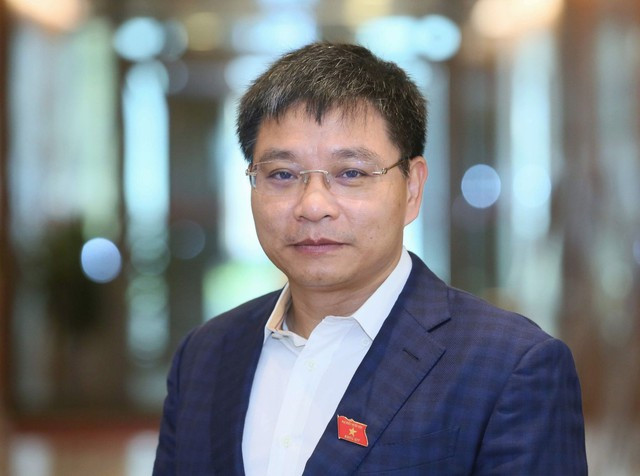 Bộ GTVT được coi là một trong những đầu tàu quan trọng, được ưu tiên bố trí một lượng vốn đầu tư rất lớn cho các dự án hạ tầng giao thông trọng điểm. Năm 2022, Thủ tướng Chính phủ giao hơn 50.000 tỷ đồng kế hoạch đầu tư công vốn ngân sách nhà nước, đây là khối lượng giải ngân được giao lớn nhất từ trước đến nay.