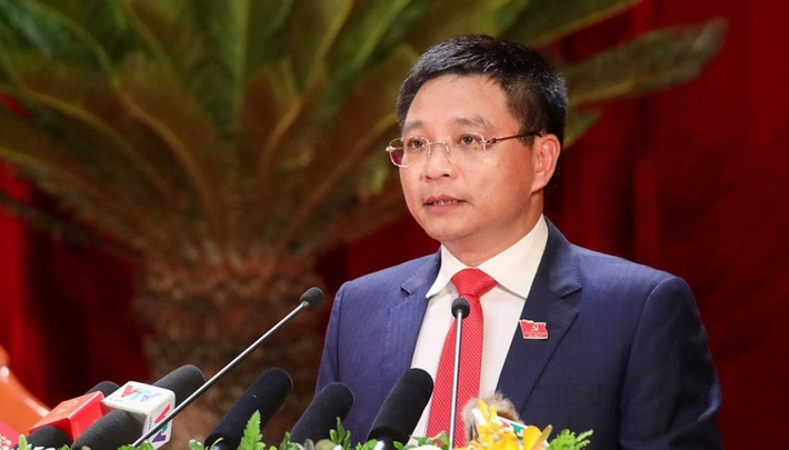 Thực tế, áp lực trong đợt nước rút 120 ngày đêm đối với các ban quản lý dự án, nhà thầu, đơn vị thi công là rất lớn, bởi tính đến thời điểm phát động thi đua hoàn thành 4 dự án thành phần cao tốc này, tuyến Mai Sơn - Quốc lộ 45 mới đạt 69,5%; Phan Thiết - Dầu Giây đạt 55,72%; Vĩnh Hảo - Phan Thiết đạt 50,18% giá trị hợp đồng. Thời hạn 3 tháng để hoàn thành công việc bằng cả 2 năm trước đó đòi hỏi các chủ thể tại 4 dự án nói trên phải nỗ lực cao độ. Do đó, để đợt nước rút có kết quả, Chính phủ, Bộ GTVT, các địa phương liên quan cần sớm có sự hỗ trợ cần thiết, đặc biệt là trong việc đảm bảo đầy đủ nguồn cung ứng vật liệu, cần có cơ chế thanh toán nhanh gọn, kịp thời và ban hành các thông báo giá sát thực tế.