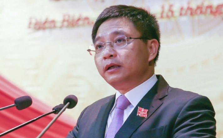Bên cạnh đó, ngành Giao thông Vận tải sẽ tiếp tục tập trung, rà soát lại các dự án BOT trong thời gian vừa qua, để tháo gỡ những khó khăn, tồn tại của các dự án, đưa ra giải pháp để tiếp tục thu hút các nguồn vốn xã hội cũng như các nguồn vốn khác. Từ đó, thúc đẩy xây dựng kết cấu hạ tầng giao thông trong bối cảnh nguồn ngân sách nhà nước có hạn.