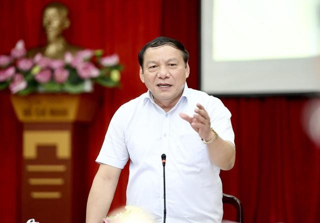 Ủy viên Trung ương Đảng, Bộ trưởng Bộ Văn hóa, Thể thao và Du lịch Nguyễn Văn Hùng