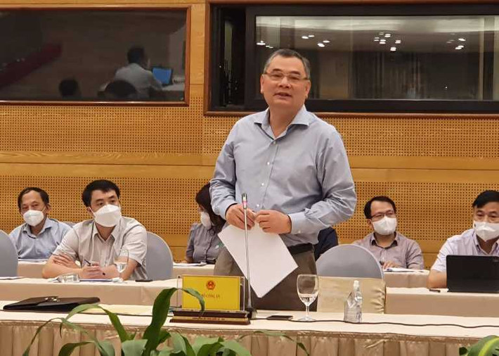 Tại buổi họp báo thường kỳ Chính phủ chiều 2/10, Trung tướng Tô Ân Xô, Chánh Văn phòng Bộ Công an, Người phát ngôn của Bộ Công an cho biết, Bộ Công an đã nhận được tin báo tố giác tội phạm, đơn tố cáo liên quan một số cá nhân trong hoạt động gây quỹ, quyên góp từ thiện, tài trợ trong đợt bão lũ tại khu vực miền Trung năm 2020.