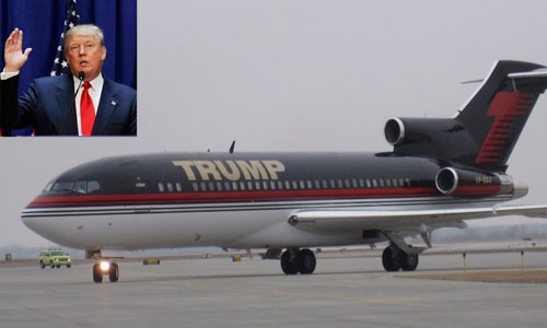 Tỷ phú Donald Trump sở hữu khối tài sản khổng lồ gồm hàng loạt siêu xe, biệt thự nguy nga và cả máy bay riêng có nội thất dát vàng. Mỗi khi mệt mỏi, tỷ phú 69 tuổi này thường dùng chiếc Boeing 757 trị giá 100 triệu USD của mình bay đến những biệt thự nghỉ dưỡng của mình.