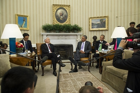 Tại phòng Bầu dục trong Nhà Trắng, Tổng thống Mỹ Barack Obama đã tiếp Tổng Bí thư Nguyễn Phú Trọng và cùng thảo luận về những vấn đề quan trọng.