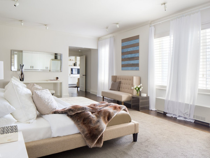 Căn penthouse thuộc sở hữu của tỷ phú Trump kể từ khi ông mua tòa tháp Trump Park Avenue vào năm 2001. Căn hộ có 5 phòng ngủ, 7 phòng tắm, nhà bếp.