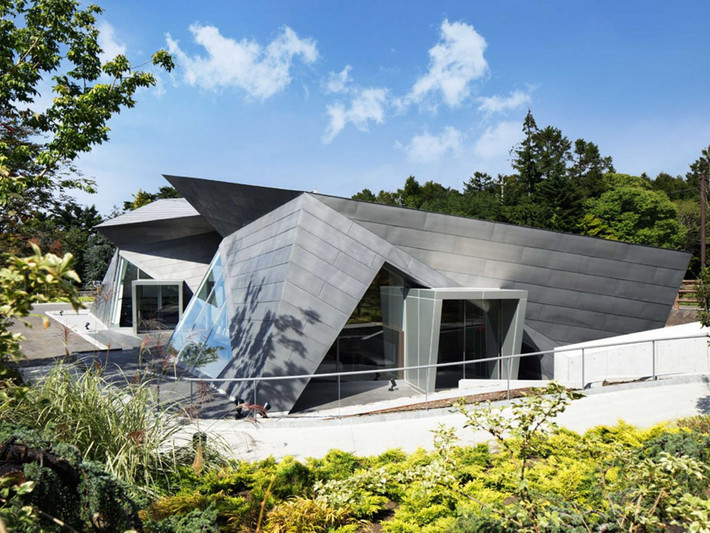 Khu cà phê mua sắm Hiroshi Senjyu Musem Karuizawa ở Karuizawa, Nhật Bản.