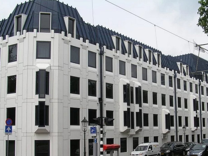 5. Ngân hàng Nederlandse Gemeenten (Hà Lan), tài sản: 180.917.000 USD; Điểm tín nhiệm là Fitch: AAA, Moody: Aaa, S & P: AA +.