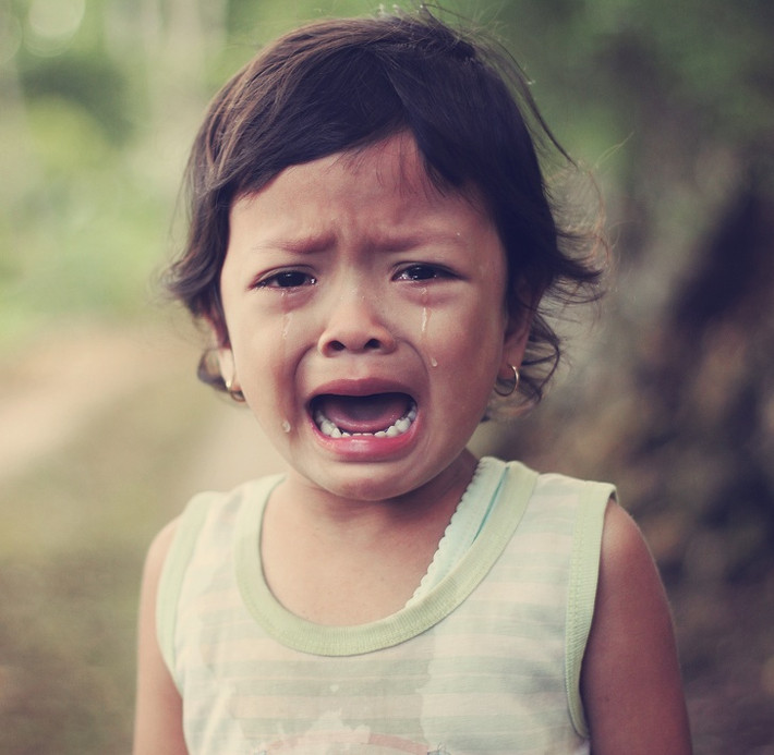 Nước mắt của niềm vui và nước mắt của nỗi buồn trông khác nhau dưới kính hiển vi.