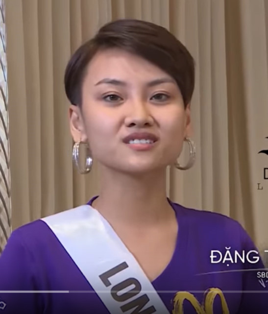 Trong tập 3 vừa qua, Mỹ Khôi là thí sinh gây tranh cãi nhất. Đầu tiên, cô có màn cãi vã, tranh giày với Tường Linh ở thử thách mix đồ. Sau đó, Mỹ Khôi lại "tố" một thí sinh khác lấy khuyên tai của nhóm mình. Nhiều khán giả cho rằng thái độ và cách ứng xử của Mỹ Khôi chưa phù hợp.