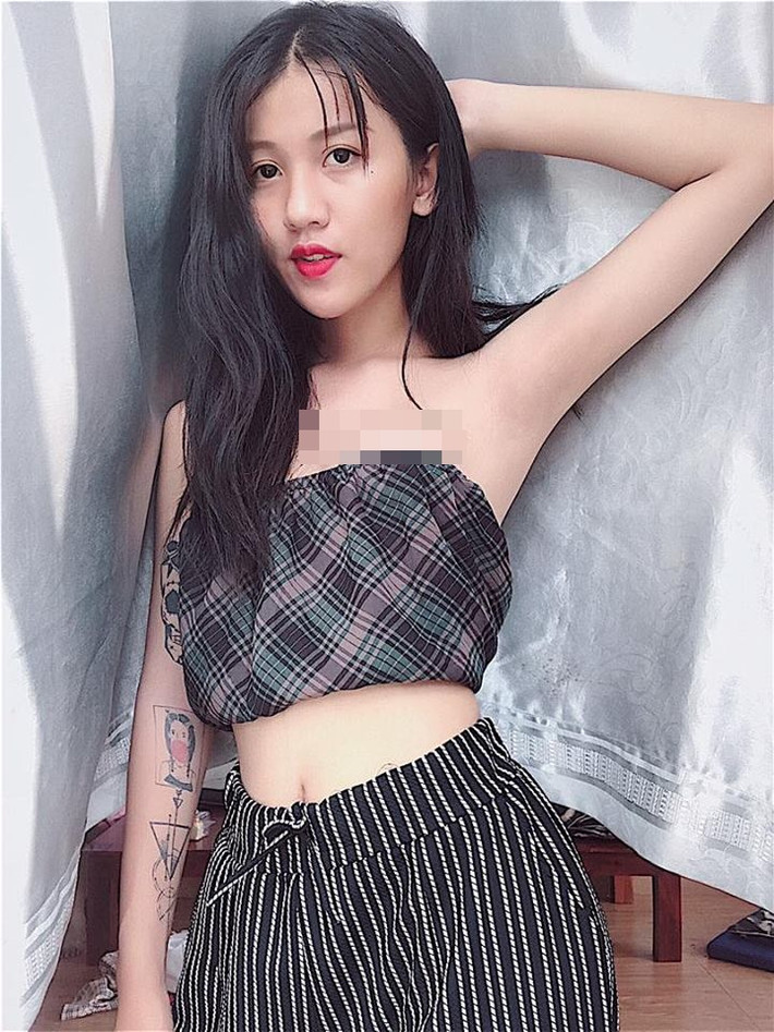 "Hot girl chuyển giới" chia sẻ bí quyết giữ dáng: "Mình thường xuyên đi bơi để nâng cao sức khỏe, tự tập luyện thể dục thể thao mỗi ngày để giữ dáng". Trung Hậu cũng cho biết do cơ địa khó mập nên vẫn ăn uống đầy đủ, không phải kiêng khem gì nhiều.