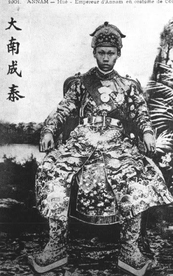 Vua Thành Thái của nhà Nguyễn lên ngôi năm 1889 khi 10 tuổi.