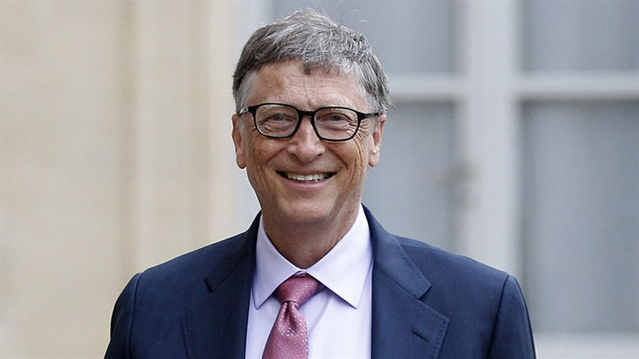 Tỷ phú Bill Gates hiện là một trong những người đàn ông giàu nhất thế giới, với số tài sản trị giá khoảng 114 tỷ USD (tính đến tháng 7/2022). Nhà sáng lập Microsoft từng gây xôn xao dư luận khi tuyên bố sẵn sàng quyên góp toàn bộ số tài sản của mình cho từ thiện. Theo đó, ông sẽ dần rời khỏi danh sách những tỷ phú giàu nhất thế giới.