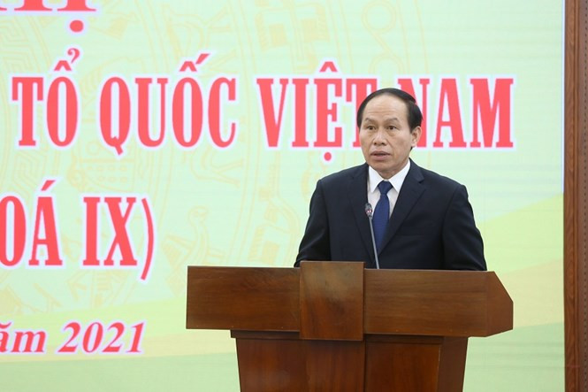 Tân Bí thư Thành ủy Hải Phòng Lê Tiến Châu khẳng định đây là niềm vinh dự to lớn và cũng là trách nhiệm hết sức nặng nề mà Đảng, Nhà nước, MTTQ Việt Nam, Đảng bộ, chính quyền, các lực lượng vũ trang và nhân dân Thành phố Hải Phòng đã giao phó. Ông Lê Tiến Châu nhấn mạnh, trên cương vị Bí thư Thành ủy Hải Phòng, ông sẽ luôn trân trọng, gìn giữ và phát huy những thành quả, kinh nghiệm quý báu của các bậc lãnh đạo tiền nhiệm; nỗ lực hết mình, tập trung nghiên cứu, khiêm tốn học hỏi, sâu sát cơ sở; trọng dân, gần dân, lắng nghe tâm tư, nguyện vọng của nhân dân; hết lòng, hết sức vì sự phát triển của Thành phố Hải Phòng.