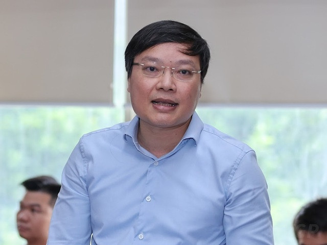 Ban Tổ chức Trung ương vừa có văn bản công bố và trao Quyết định của Ban Bí thư về công tác cán bộ tại tỉnh Gia Lai. Ban Bí thư điều động và chỉ định ông Trương Hải Long - Ủy viên Ban Cán sự đảng, Thứ trưởng Bộ Nội vụ tham gia Ban Chấp hành, Ban Thường vụ và giữ chức vụ Phó Bí thư Tỉnh ủy Gia Lai, nhiệm kỳ 2020 - 2025; giới thiệu để HĐND tỉnh bầu giữ chức Chủ tịch UBND tỉnh Gia Lai nhiệm kỳ 2021 - 2026.