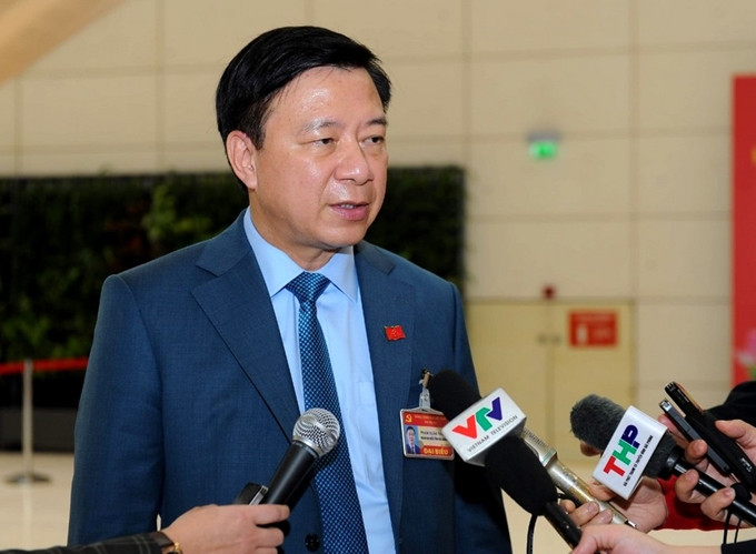 Nguyên Bí thư Tỉnh ủy Hải Dương Phạm Xuân Thăng bị khởi tố. Ngày 17/9, Cơ quan CSĐT Bộ Công an đã khởi tố bị can, bắt bị can để tạm giam, đối với ông Phạm Xuân Thăng - nguyên Bí thư Tỉnh ủy Hải Dương về tội “Lợi dụng chức vụ quyền hạn trong khi thi hành công vụ” quy định tại Khoản 3 Điều 356 Bộ luật Hình sự liên quan đại án Việt Á.