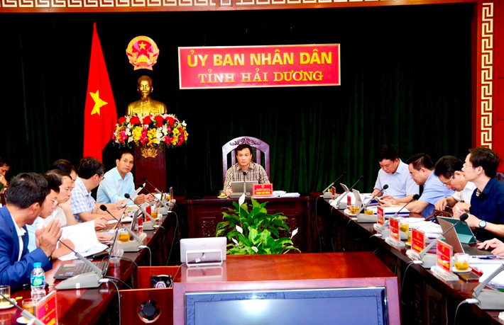 Ban cán sự đảng UBND tỉnh Hải Dương các nhiệm kỳ 2016-2021, 2021-2026 đã vi phạm nguyên tắc tập trung dân chủ, quy định của Đảng, pháp luật của Nhà nước, Quy chế làm việc; thiếu trách nhiệm, buông lỏng lãnh đạo, chỉ đạo công tác kiểm tra, thanh tra để UBND tỉnh và một số tổ chức, cá nhân có nhiều vi phạm, khuyết điểm trong công tác phòng, chống dịch Covid-19; để huyện Tứ Kỳ vi phạm Luật Đầu tư công và Luật Xây dựng.