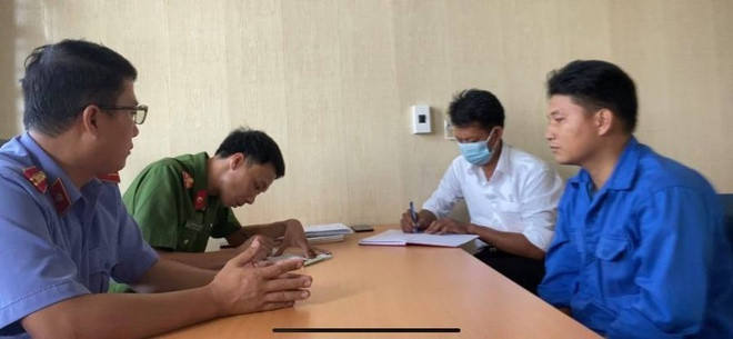 Thông tin từ Tòa án Nhân dân tỉnh Hải Dương, dự kiến vào khoảng 8h sáng ngày 18/11 sẽ xét xử sơ thẩm bị cáo Cao Tài Năng (SN 1981) cùng vợ là Vũ Thị Mừng trong vụ án giết chủ nợ, đốt xác phi tang xảy ra ngày 28/11/2020. Trong vụ án này, bị hại là ông Dương Công Cường (SN 1974, trú tại thị trấn Gia Lộc, tỉnh Hải Dương).