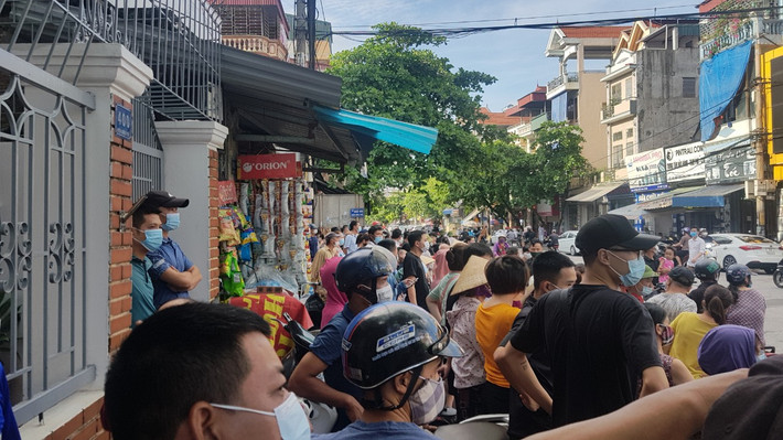 Sau quá trình điều tra, đến ngày 1/7, Cao Tài Năng ra đầu thú và khai nhận toàn bộ hành vi giết chủ nợ Dương Công Cường. Căn cứ các tài liệu thu thập được, Cơ quan cảnh sát điều tra Công an tỉnh Hải Dương đã quyết định khởi tố vụ án, khởi tố bị can đối với Cao Tài Năng về các tội giết người, cướp tài sản, theo quy định tại khoản 1, điều 123 và khoản 4, điều 168 của Bộ luật hình sự.