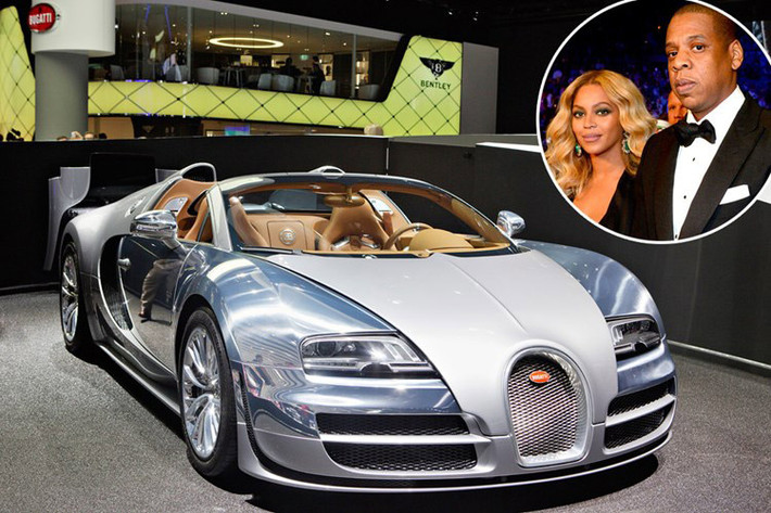 Beyonce từng bỏ ra 40 triệu USD để mua máy bay riêng làm quà tặng chồng, mua chiếc quần legging giá 100.000 USD và trong MV mới đây, cô còn đổ một chai rượu vang giá 20.000 USD để quay phim. Beyonce tặng Jay Z siêu xe Bugatti Veyron trị giá hai triệu USD nhân sinh nhật lần thứ 41 của chồng. (Ảnh: Eonline)