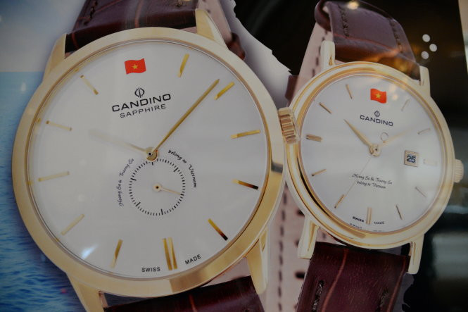 Trước đó, phiên bản đồng hồ Thụy Sĩ đặc biệt Hoàng Sa và Trường Sa do chính hãng Candino sản xuất đã có mặt tại Việt Nam năm 2015.