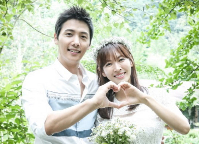 Ngày 28/3/2017, đại diện của hai diễn viên Kim So Yeon và Lee Sang Woo, công ty HM Entertainment và Namoo Actors đã ra tuyên bố chung, theo đó, hai ngôi sao đã quyết định tổ chức đám cưới. (Ảnh: Soompi)