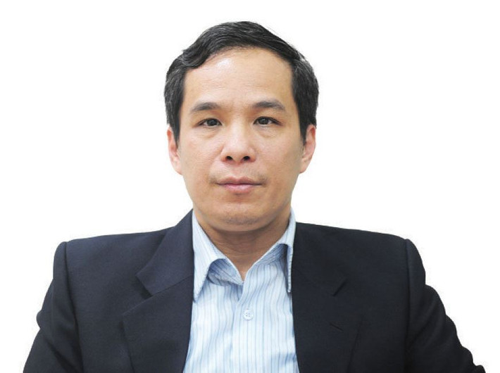 Sau đó, ông Sơn trải qua nhiều vị trí công tác tại Vụ Pháp chế, Ngân hàng Nhà nước như Phó Trưởng phòng, Trưởng phòng, Phó Vụ trưởng, Phó Vụ trưởng phụ trách Vụ Pháp chế, sau đó giữ chức vụ Vụ trưởng Vụ Pháp chế từ tháng 8/2013 - ngày 29/12/2017. Ngày 30/12/2017, Thủ tướng Chính phủ bổ nhiệm có thời hạn ông Đoàn Thái Sơn - Vụ trưởng Vụ Pháp chế giữ chức vụ Phó Thống đốc NHNN.