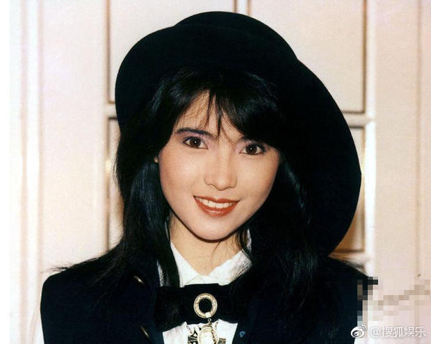 Lam Khiết Anh là nữ diễn viên nổi tiếng Hong Kong những năm 1980 và đầu 1990 với gần 30 phim điện ảnh lẫn truyền hình.
