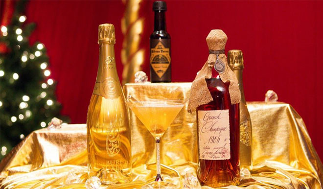 Cocktail "Kim cương vĩnh cửu" (Diamonds are forver) tại quán bar trong khách sạn này có giá 1.347 USD một ly.