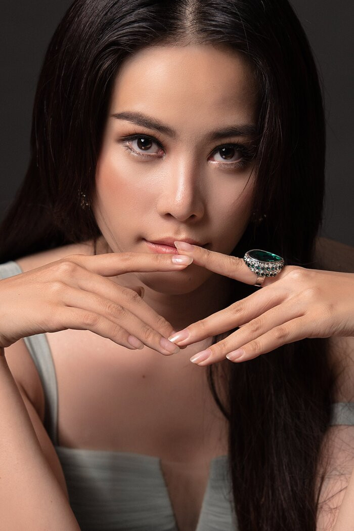 Miss Earth Vietnam 2016 đã dành suốt gần một năm qua để chữa bệnh, với cô đây là khoảng thời gian khó khăn nhất trong cuộc đời của mình.