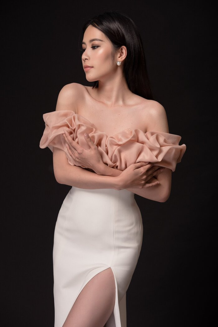 May mắn cô được các chuyên gia tâm lý, bác sĩ tâm lý hết lòng quan tâm và giúp đỡ, chữa bệnh cho cô khi tinh thần không ổn định.