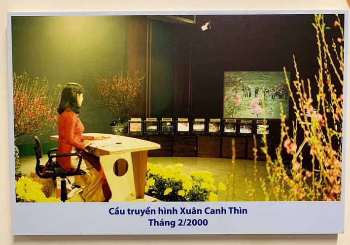 "Tôi xem ảnh của mình và xúc động vì nhớ lại một giai đoạn lao động, học và làm hăng say, trong sáng và yêu thương trong ngôi nhà VTV lúc đó" - BTV Thu Uyên nói với VietNamNet.
