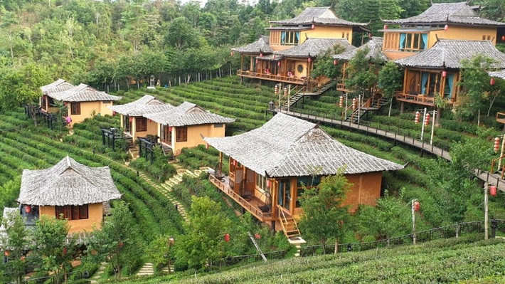 Nơi đây sở hữu phong cảnh bình yên, hữu tình, gợi cho du khách liên tưởng tới vẻ đẹp của Phượng Hoàng cổ trấn ở tỉnh Hồ Nam, Trung Quốc.