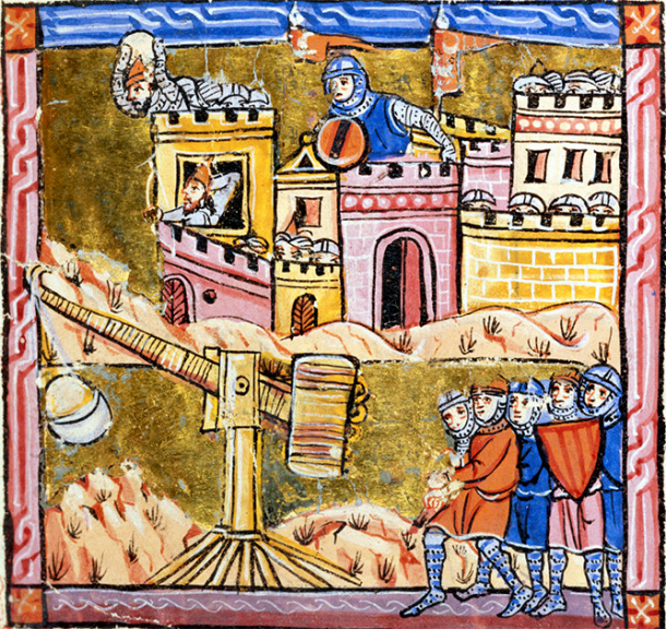 Theo một số nhà nghiên cứu, máy bắn đá Trebuchet có nguồn gốc từ châu Á. Sau đó, vũ khí công thành này được nhiều nước sử dụng trong nhiều thế kỷ.