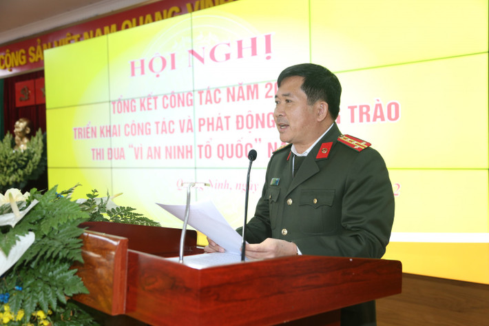 Tiếp thu ý kiến lãnh đạo, chỉ đạo của lãnh đạo Bộ Công an, của lãnh đạo tỉnh Quảng Ninh, Đại tá Đinh Văn Nơi - Giám đốc Công an tỉnh Quảng Ninh yêu cầu Công an các đơn vị, địa phương trong thời gian tới tiếp tục tập trung công tác xây dựng Đảng, xây dựng lực lượng, thực hiện nghiêm quy chế, quy trình công tác, làm tốt công tác quản lý cán bộ chiến sĩ, nêu cao vai trò, trách nhiệm của các đồng chí trưởng Công an các đơn vị, địa phương.