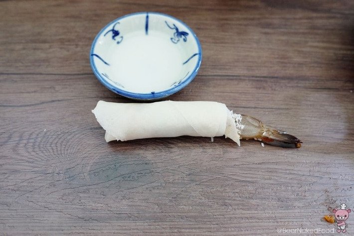 Hãy tiếp tục làm tương tự với phần tôm còn lại.
