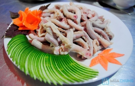 Tuy nhiên, không phải cứ dùng pín là bổ thận tráng dương, có nhiều người vì "sùng" quá đà mà phải nhập viện điều trị. Ngẩu pín chứa nhiều cholesterol, vì vậy ăn nhiều không tốt cho cơ thể, nhất là đối với người béo, bị bệnh tim mạch, cao huyết áp. Ảnh: Internet