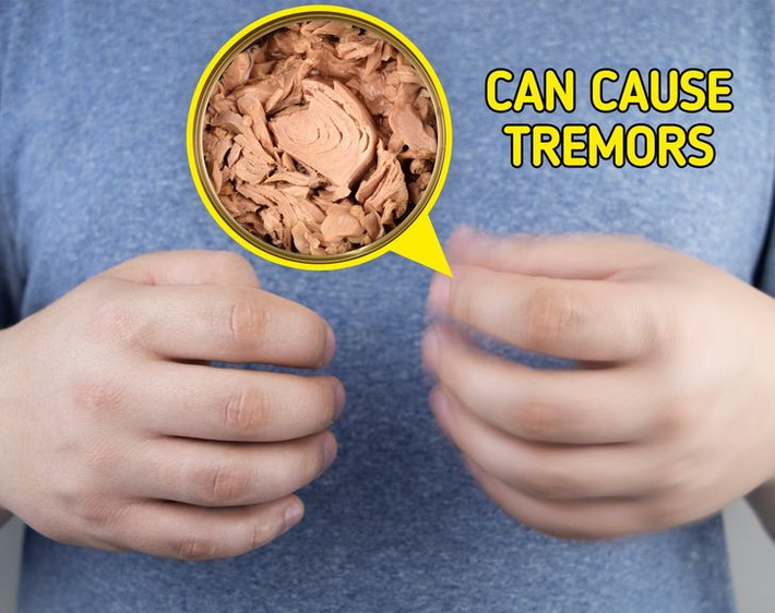 Cá ngừ giàu protein nạc và chứa nhiều axit béo omega-3, vitamin B12. Các nghiên cứu đã chỉ ra rằng ăn cá ngừ rất tốt cho tim mạch và giúp tăng cường sức khỏe của mắt, hệ thống miễn dịch và giảm huyết áp. Tuy nhiên, cá ngừ có chứa thủy ngân, khiến nó trở thành một loại thực phẩm nguy hiểm khi tiêu thụ với số lượng lớn và thường xuyên.