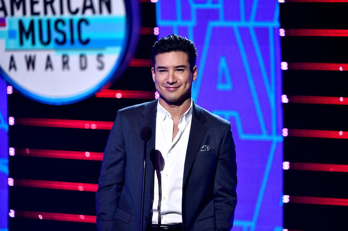 Với Mario Lopez, ăn uống khoa học là yếu tố quan trọng của lối sống lành mạnh. Nam diễn viên cho rằng mọi người nên lưu ý đến khẩu phần ăn, đồng thời ăn một cách điều độ. Ảnh: IT.