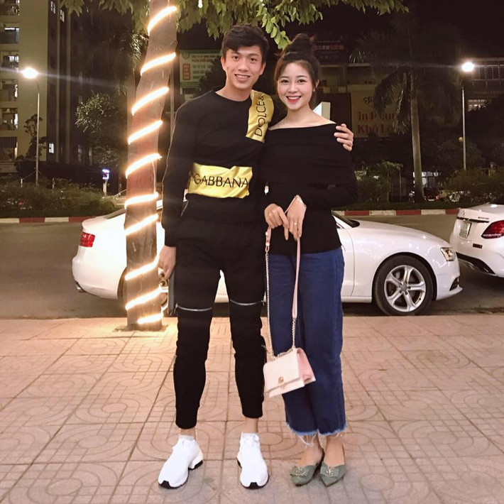 Ngoài đời, vợ chưa cưới của Phan Văn Đức thường chọn phong cách thời trang sành điệu, nữ tính.