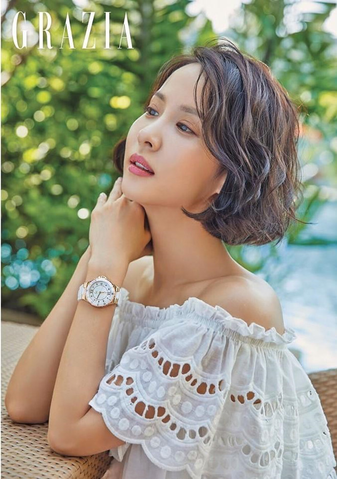 Nhờ sở hữu nhan sắc ngọt ngào cùng làn da mịn màng không tì vết nên Jo Yeo Jung luôn gây chú ý trong những bộ hình tạp chí. Thậm chí, cô còn trở thành đại sứ thương hiệu cho rất nhiều hãng mỹ phẩm chăm sóc da. Video "Bí quyết làm đẹp của sao Việt". Nguồn: VTC.